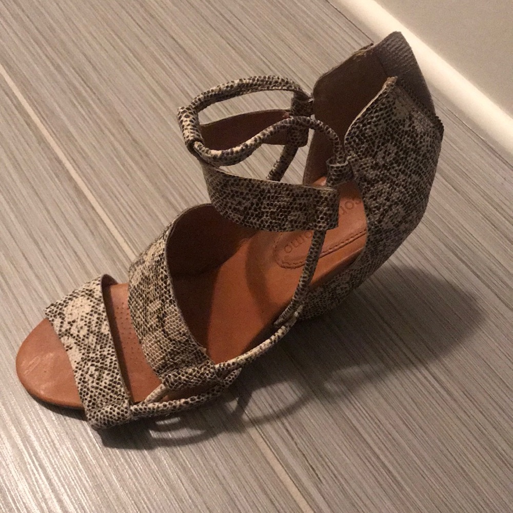 Stylish sandals
